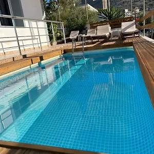 Sadiku With Sea View Saranda